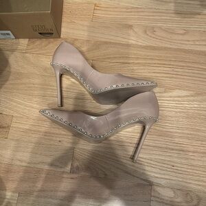 Steve Madden Vyper patent shoes with pearl